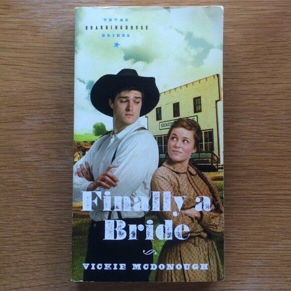 Lot of three historical romance novels two Love Inspired books and one other - Picture 2 of 6